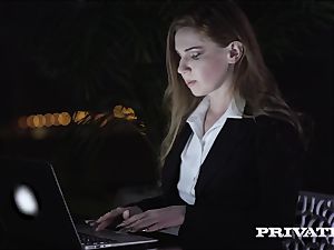 Private.com - Melissa Benz gets her arse porked