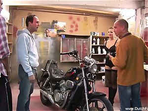 Dutch fucky-fucky In The Car Garage